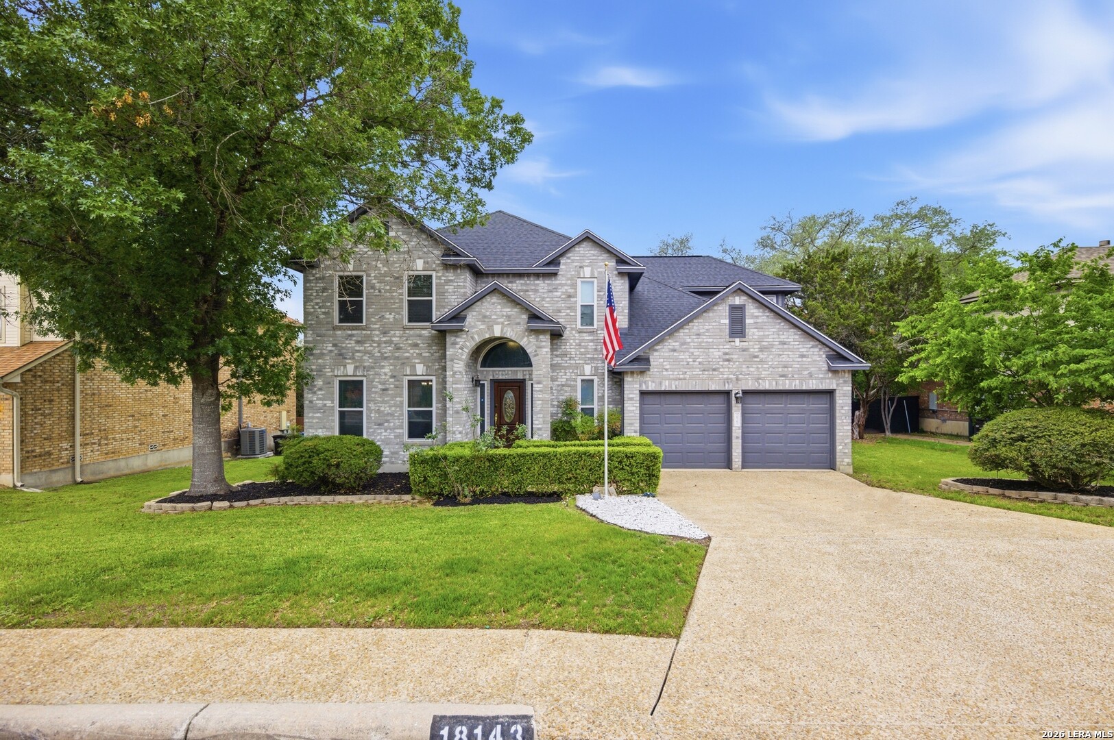 18143 SUMMER KNOLL DR, San Antonio, TX 78258 — photo 1