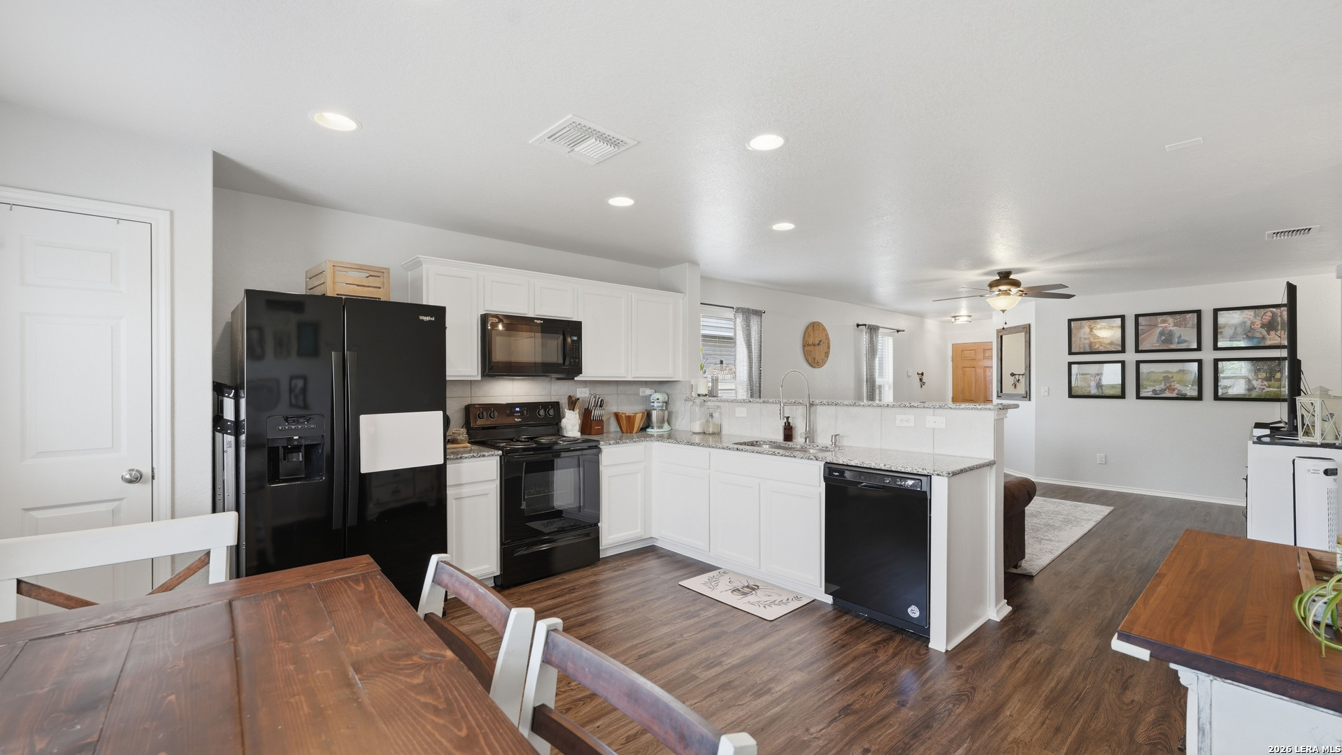 226 Elderberry, New Braunfels, TX 78130 — photo 1