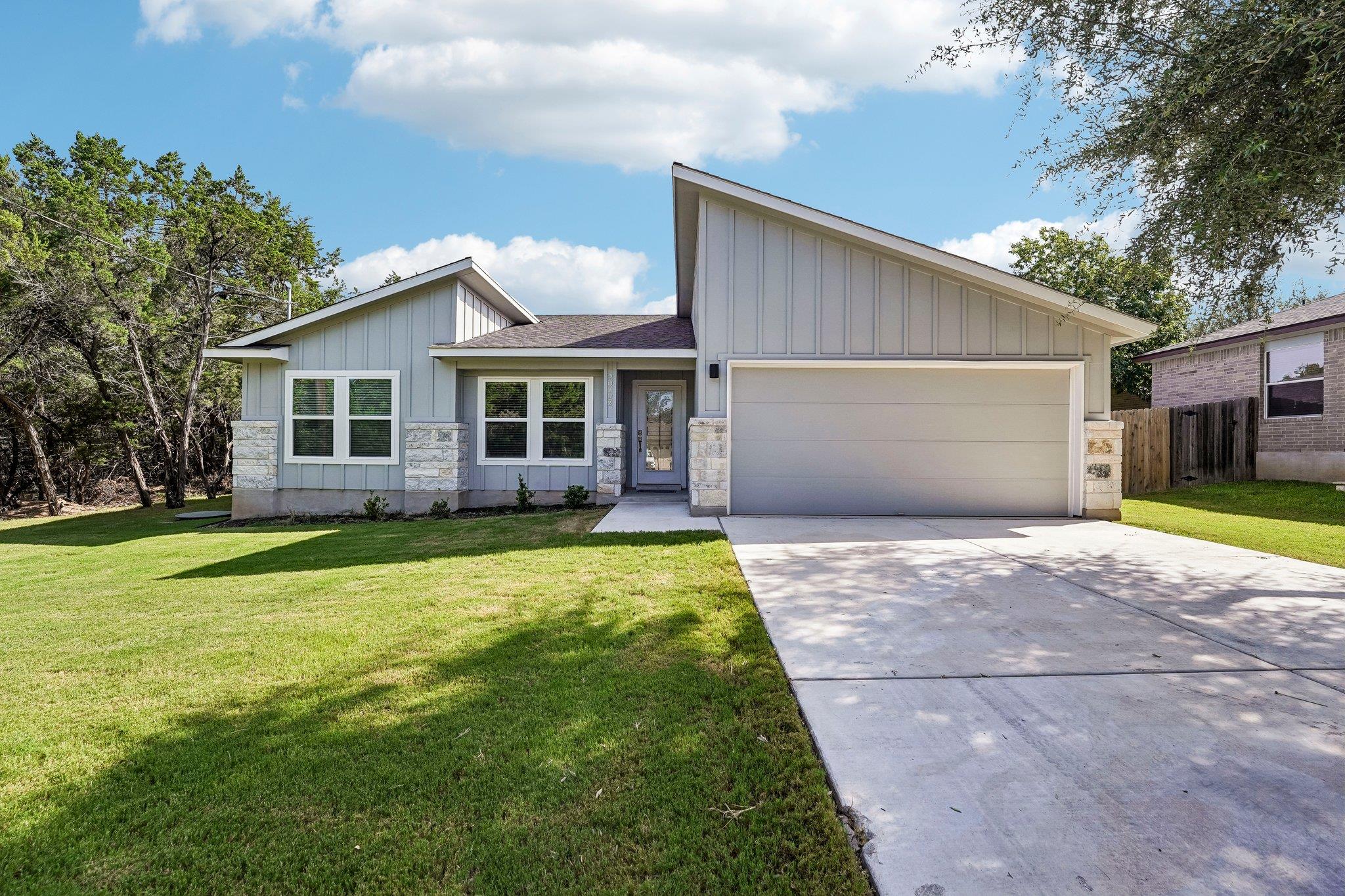20102 Lee, Lago Vista, TX 78645 — photo 1