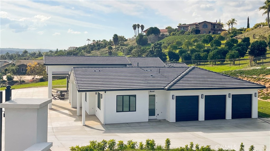 2027 Via Monserate, Fallbrook, CA 92028 — photo 1
