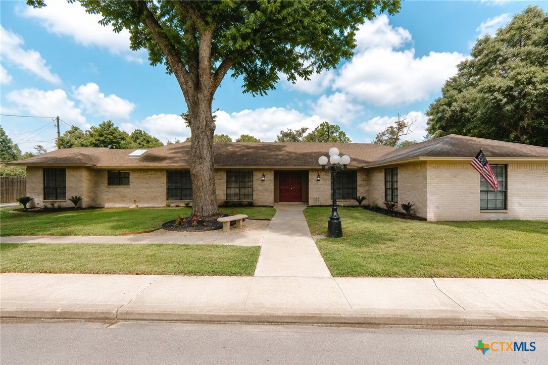 1801 N Main Street, Victoria, TX 77901 — photo 1