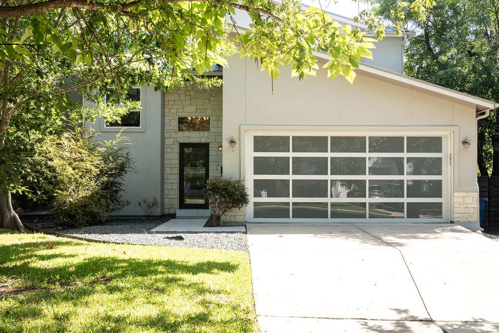 5209 Valley Oak, Austin, TX 78731 — photo 1