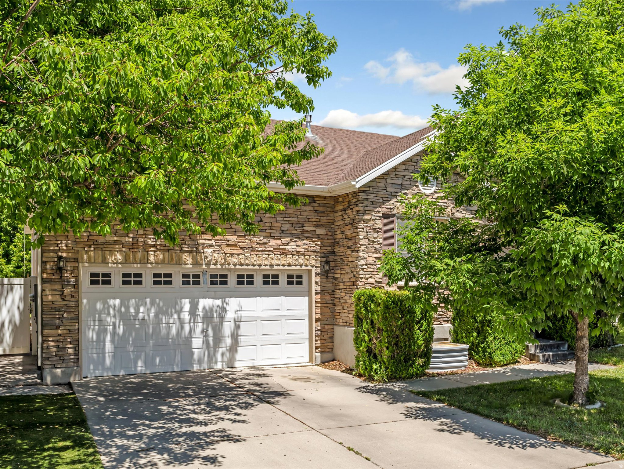 4012 W HEIDELBERG LN, West Jordan, UT 84084 — photo 1