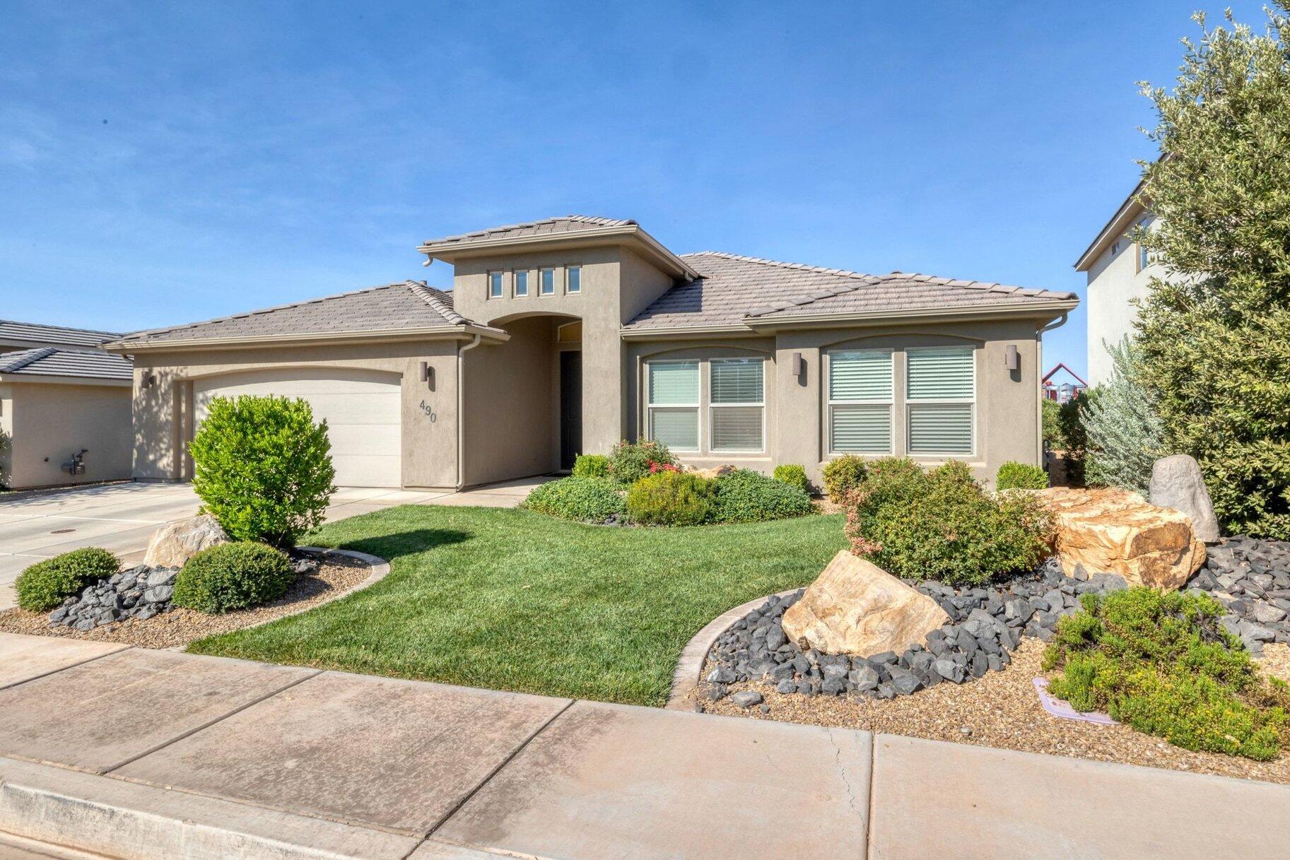 490 S Balancing Rock DR, Washington, UT 84780 — photo 1