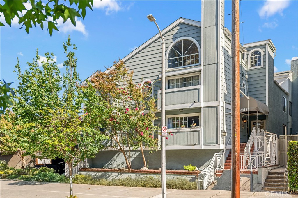 4211 Arch 203, Studio City, CA 91604 — photo 1
