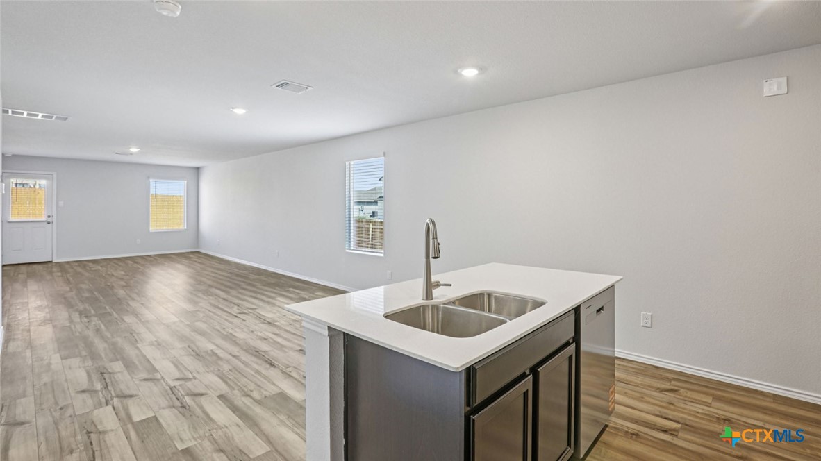 1318 Newey, Temple, TX 76502 — photo 1