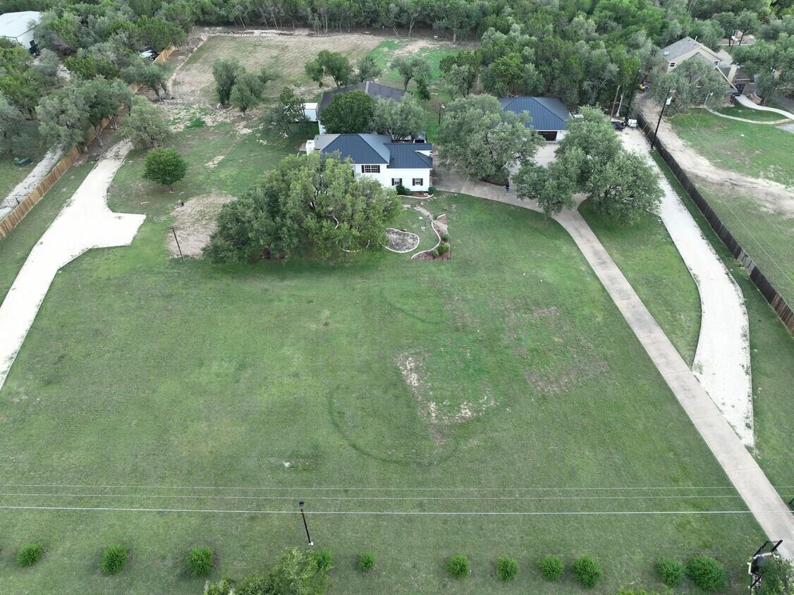 102 County Road 180, Leander, TX 78641 — photo 1