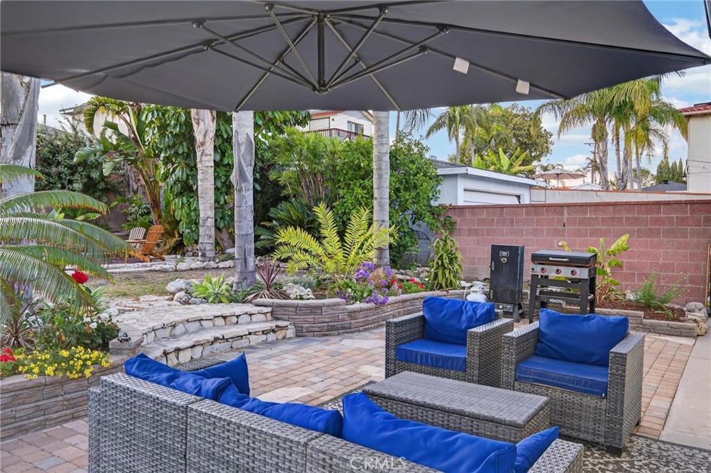 211 N Western, San Pedro, CA 90732 — photo 1