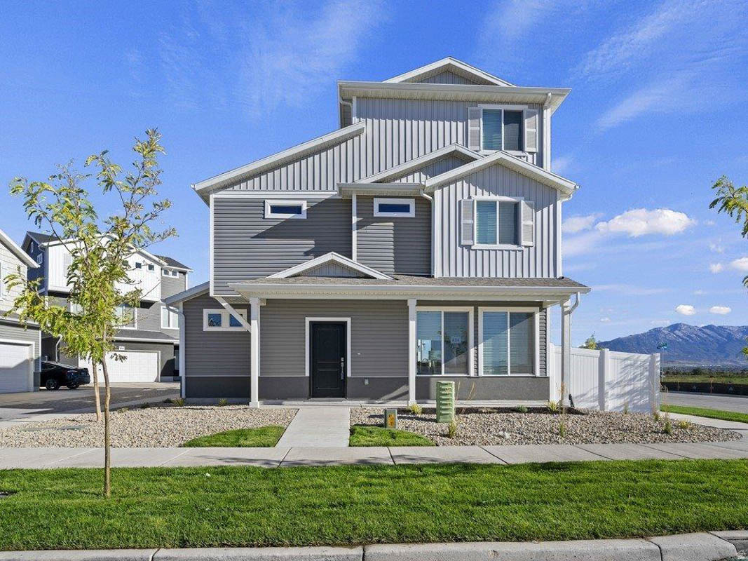 403 E HALLS CREEK RD, Saratoga Springs, UT 84045 — photo 1