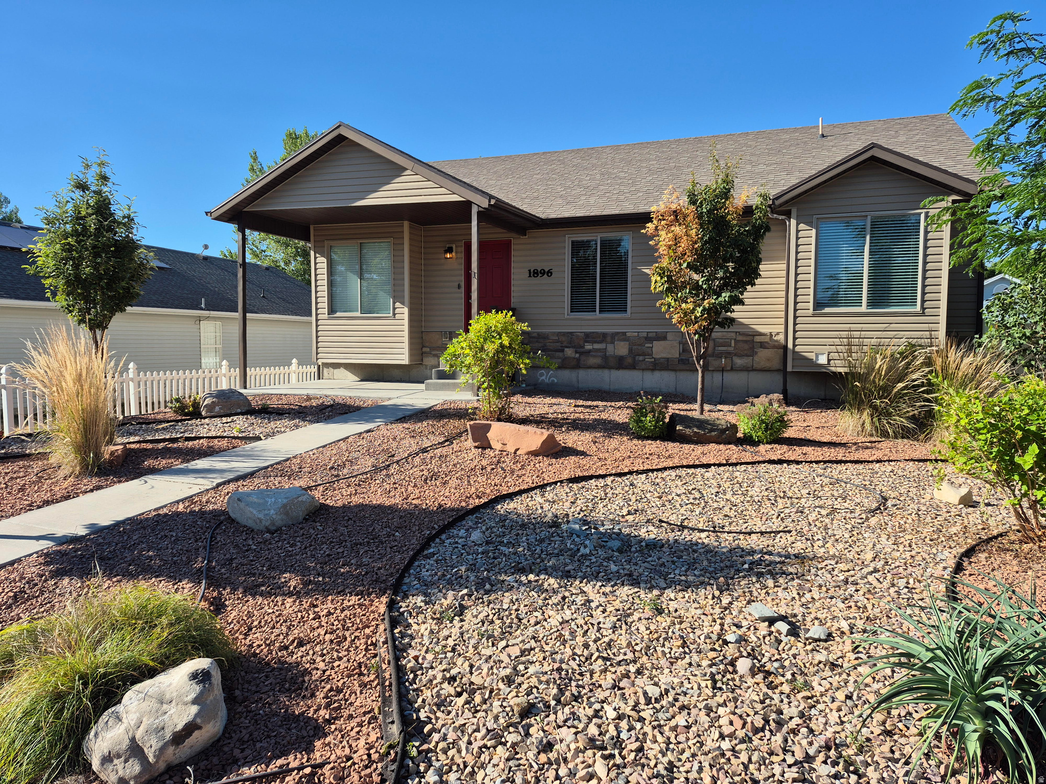 1896 E JUNIPER DR, Eagle Mountain, UT 84005 — photo 1