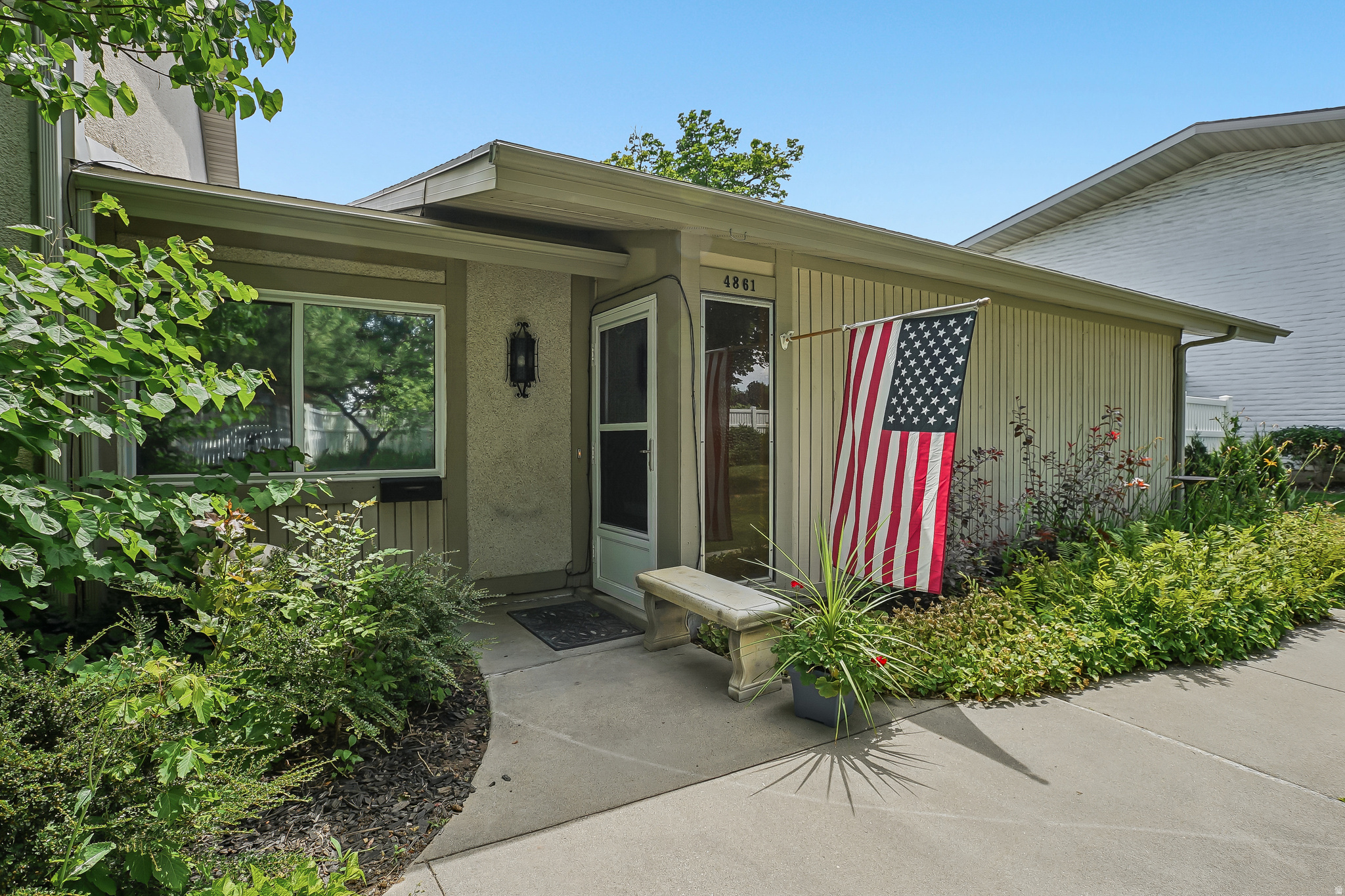 4861 S 1670 E #81, Holladay, UT 84117 — photo 1