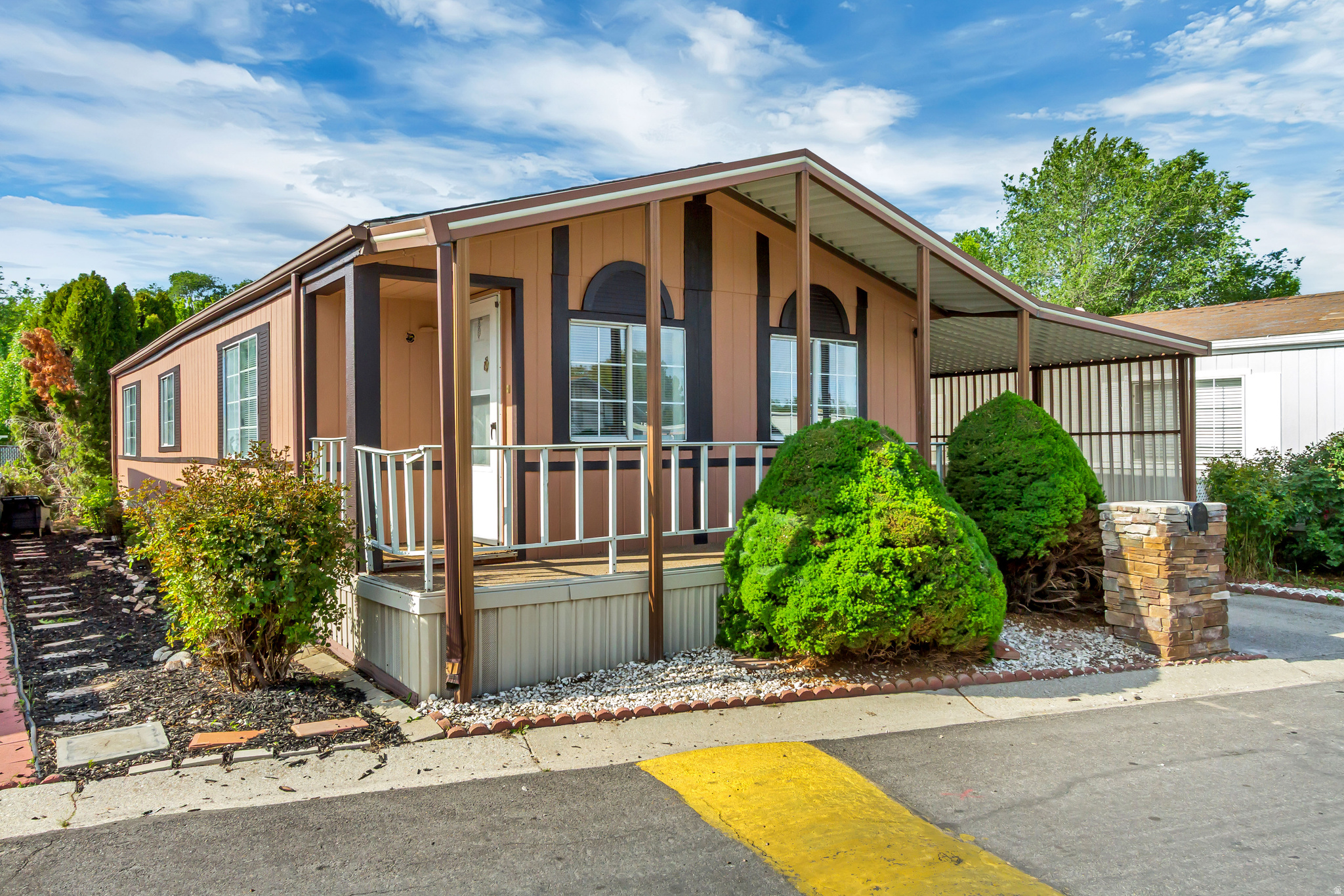 1109 W BARBERRY DR #135, Taylorsville, UT 84123 — photo 1