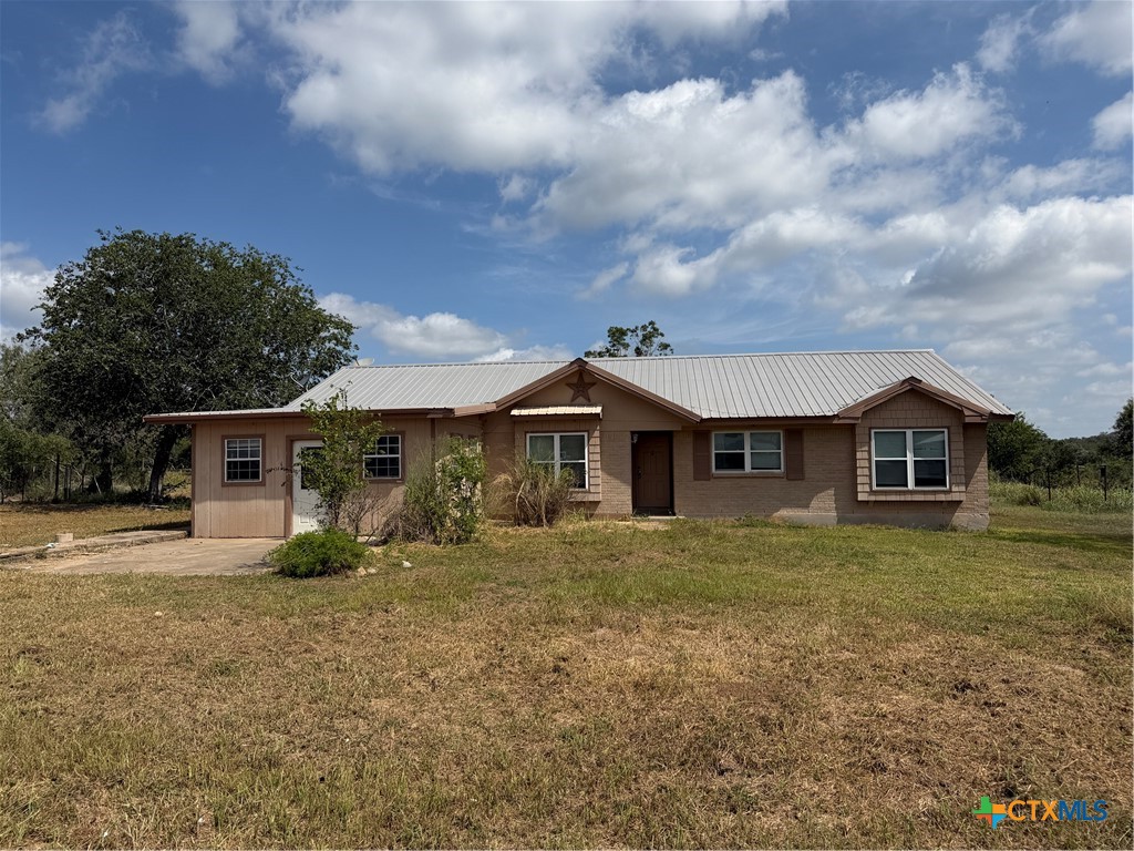 706 Thomaston River Road, Cuero, TX 77954 — photo 1