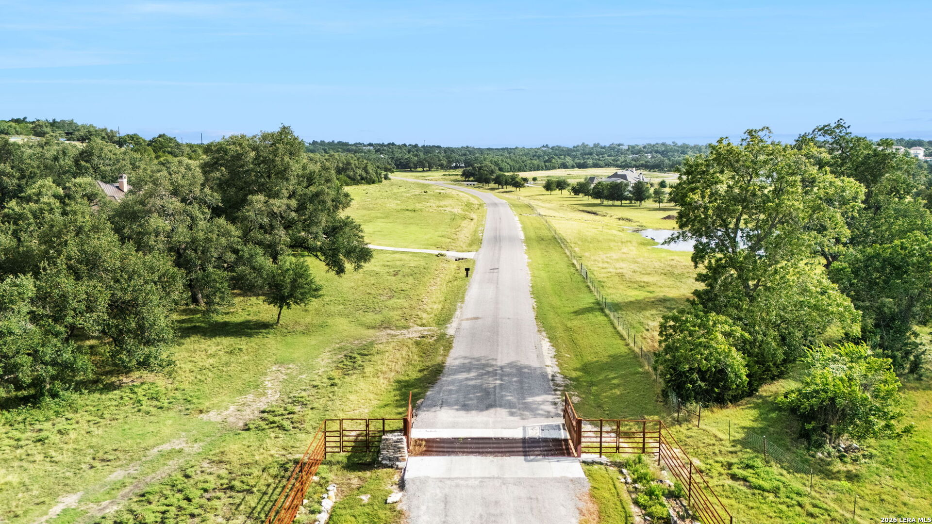 225 Doehne Oaks, New Braunfels, TX 78132 — photo 1
