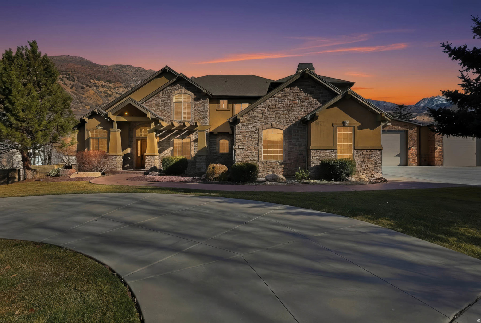 5885 S TOLCATE LN, Holladay, UT 84121 — photo 1
