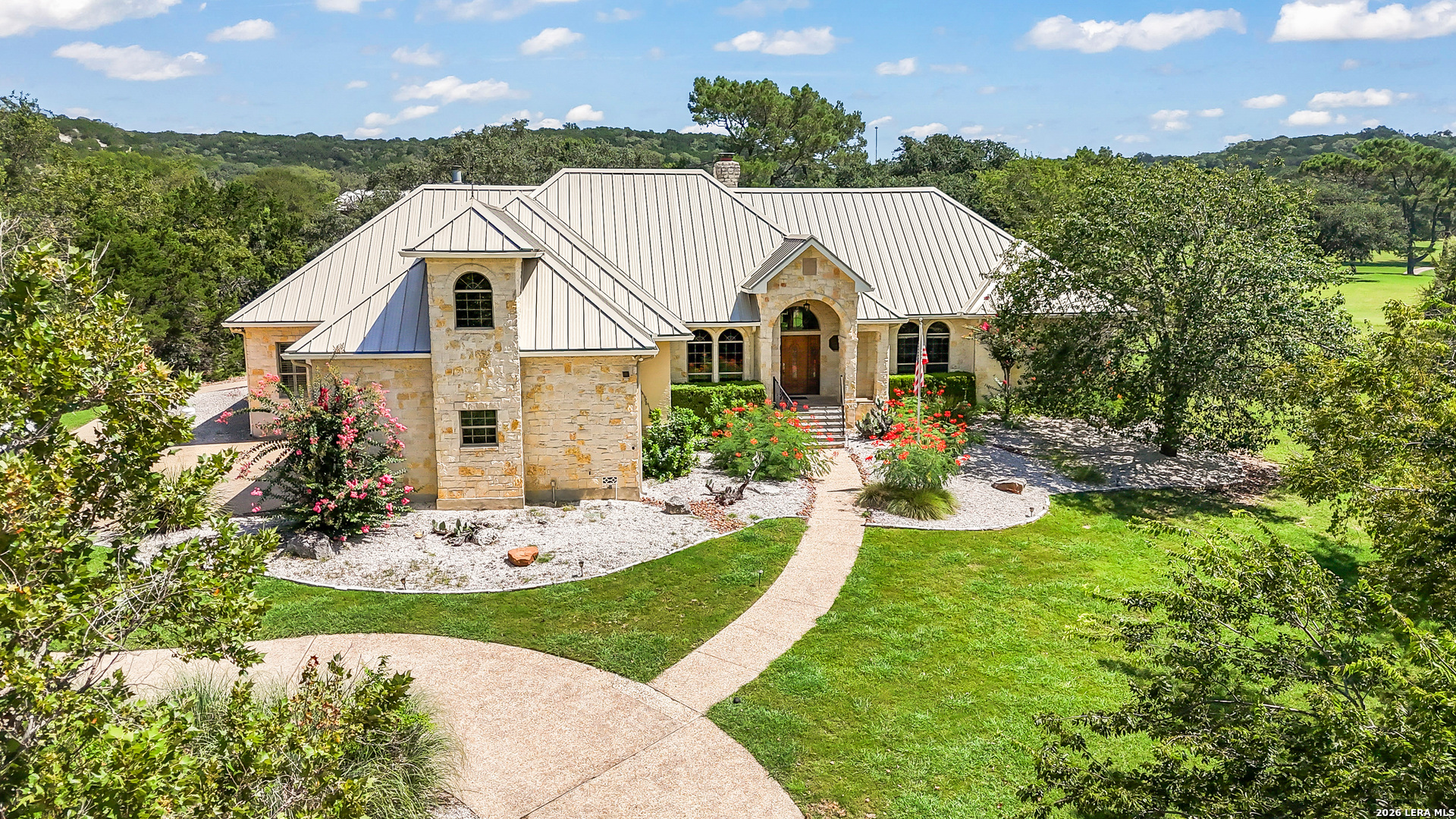 111 White Tail Dr, Boerne, TX 78006 — photo 1