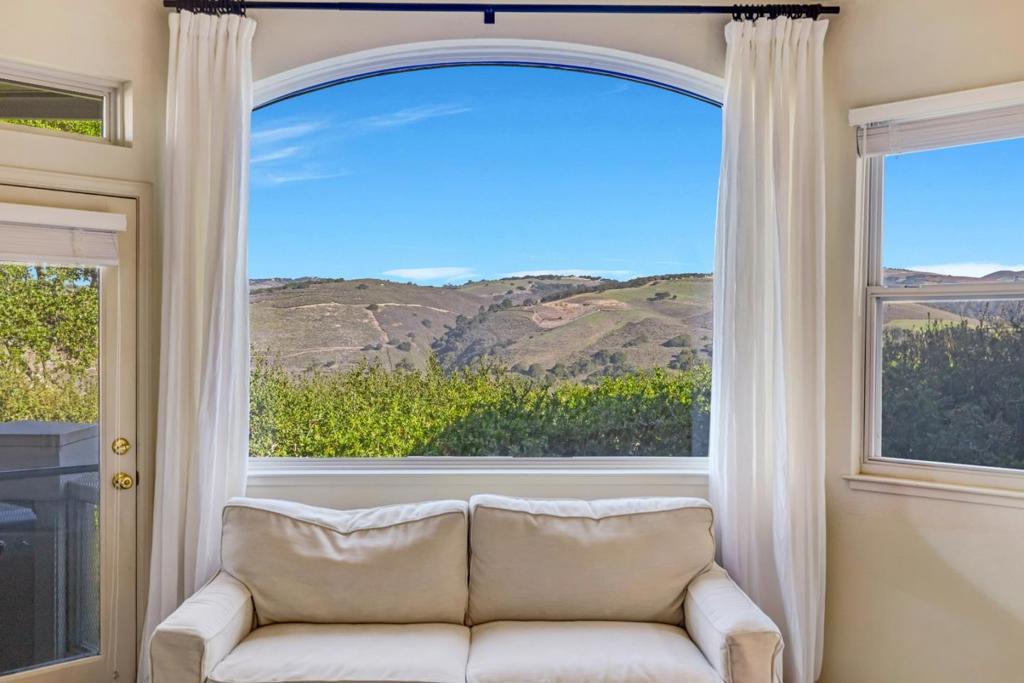 10511 Fairway Court, Carmel, CA 93923 — photo 1