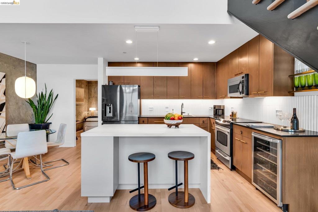 311 Oak St 102, Oakland, CA 94607 — photo 1
