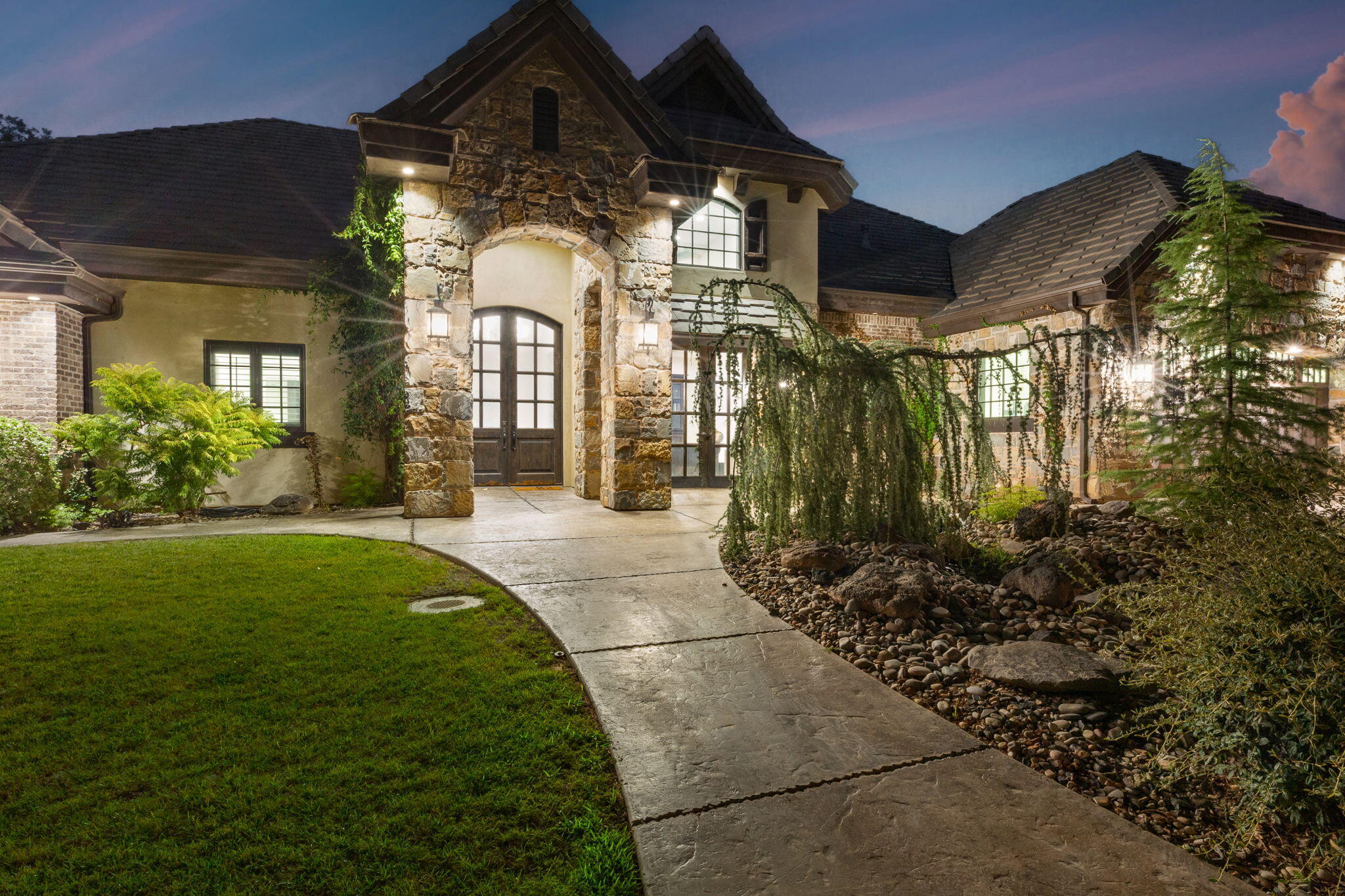 749 S 990 W, Hurricane, UT 84737 — photo 1