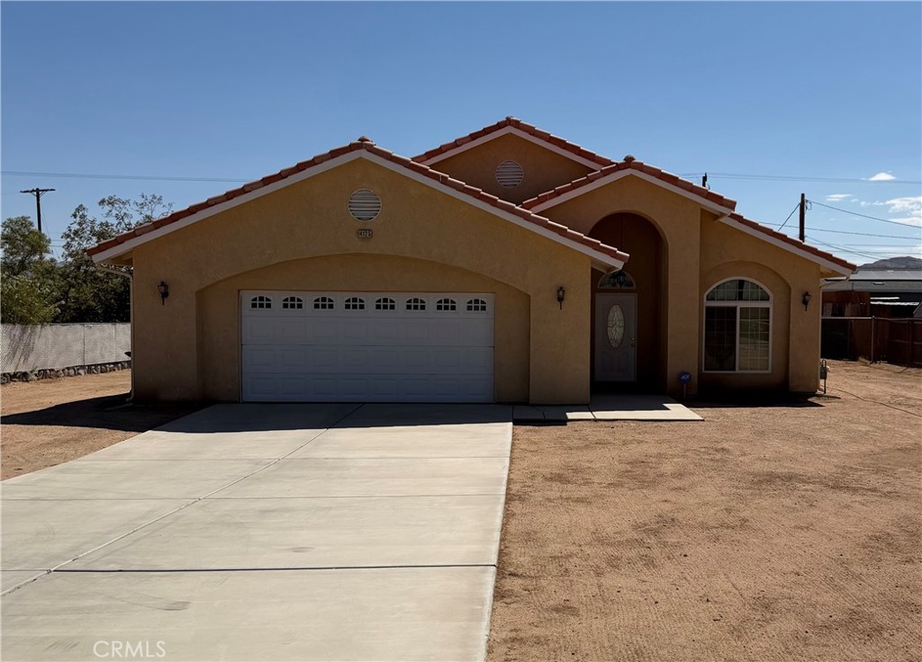 14125 Quinnault Rd, Apple Valley, CA 92307 — photo 1