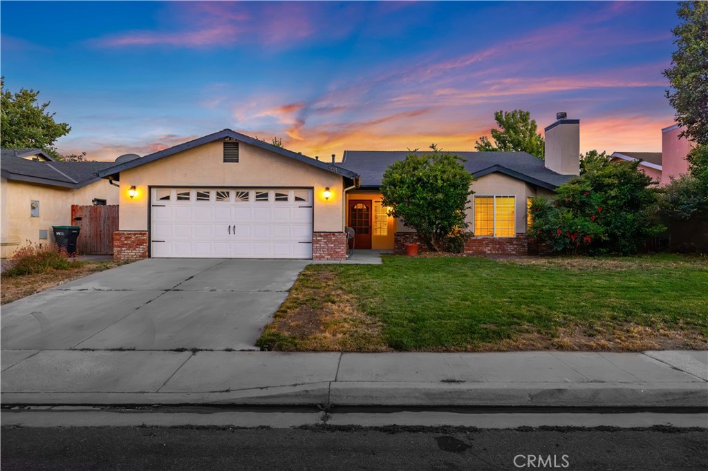 364 Pepper, Tehachapi, CA 93561 — photo 1