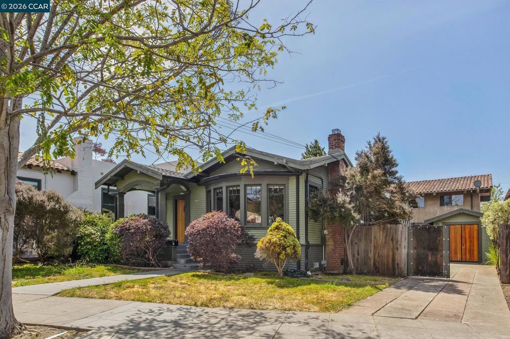 1242 Hopkins St, Berkeley, CA 94702 — photo 1