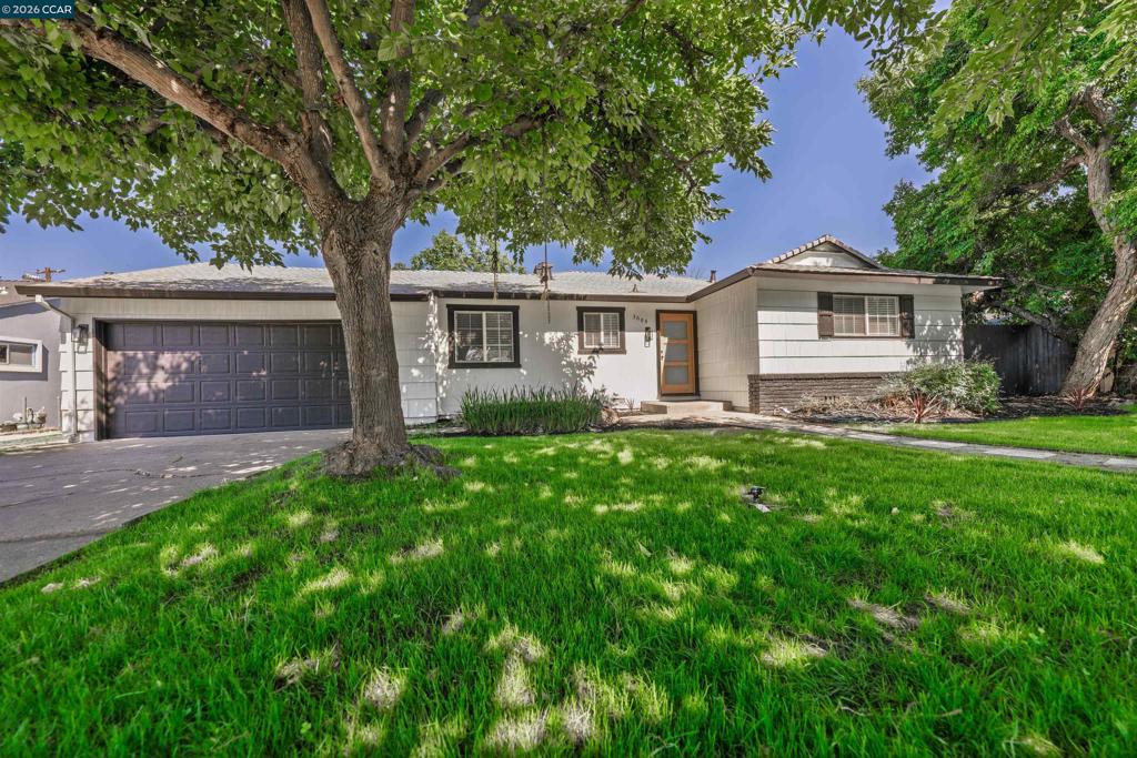 3085 Stanton Cir, Carmichael, CA 95608 — photo 1
