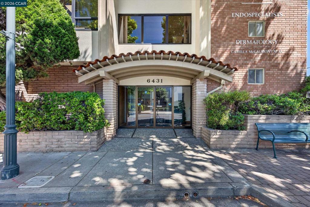 6433 Fairmount, El Cerrito, CA 94530-372 — photo 1