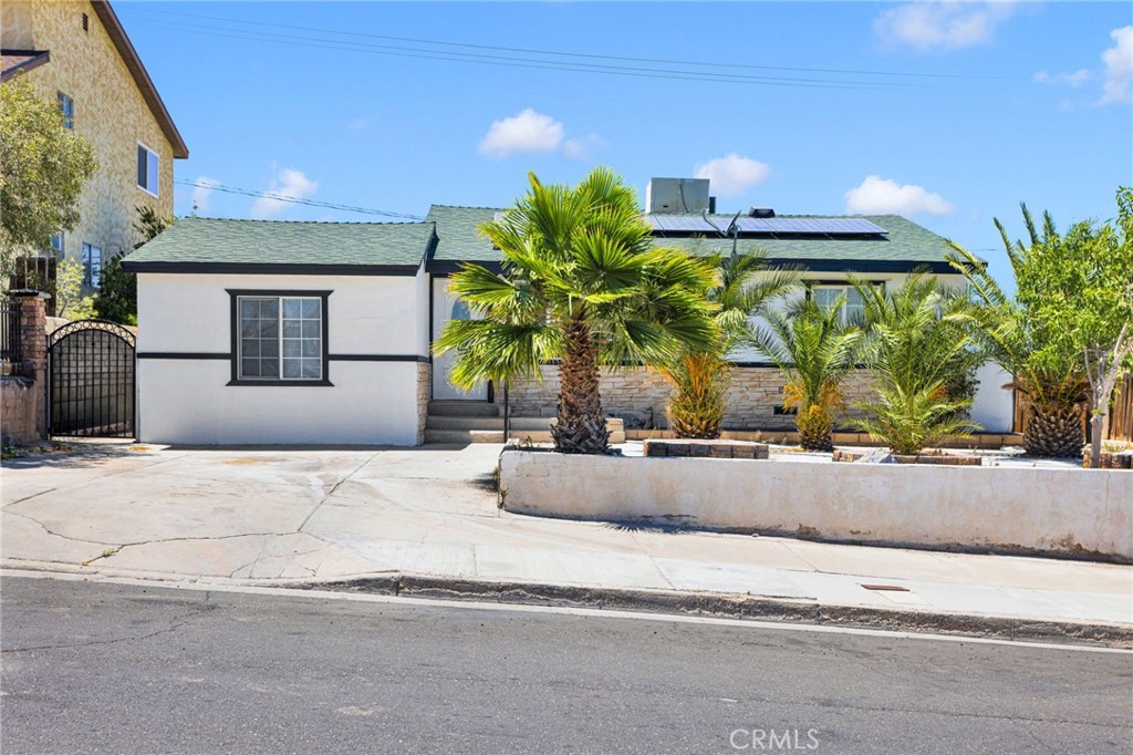 440 Lillian, Barstow, CA 92311 — photo 1