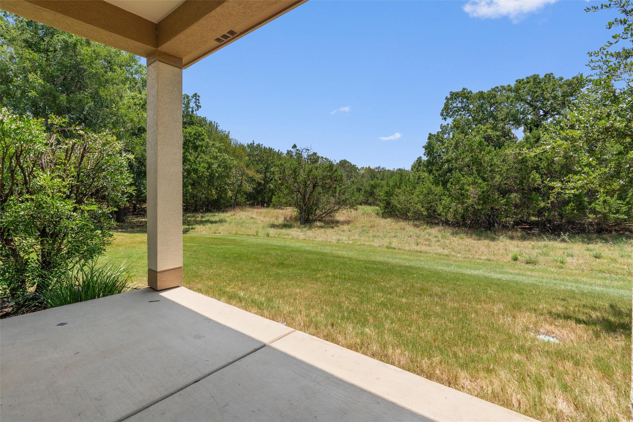 215 Crockett, Georgetown, TX 78633 — photo 1