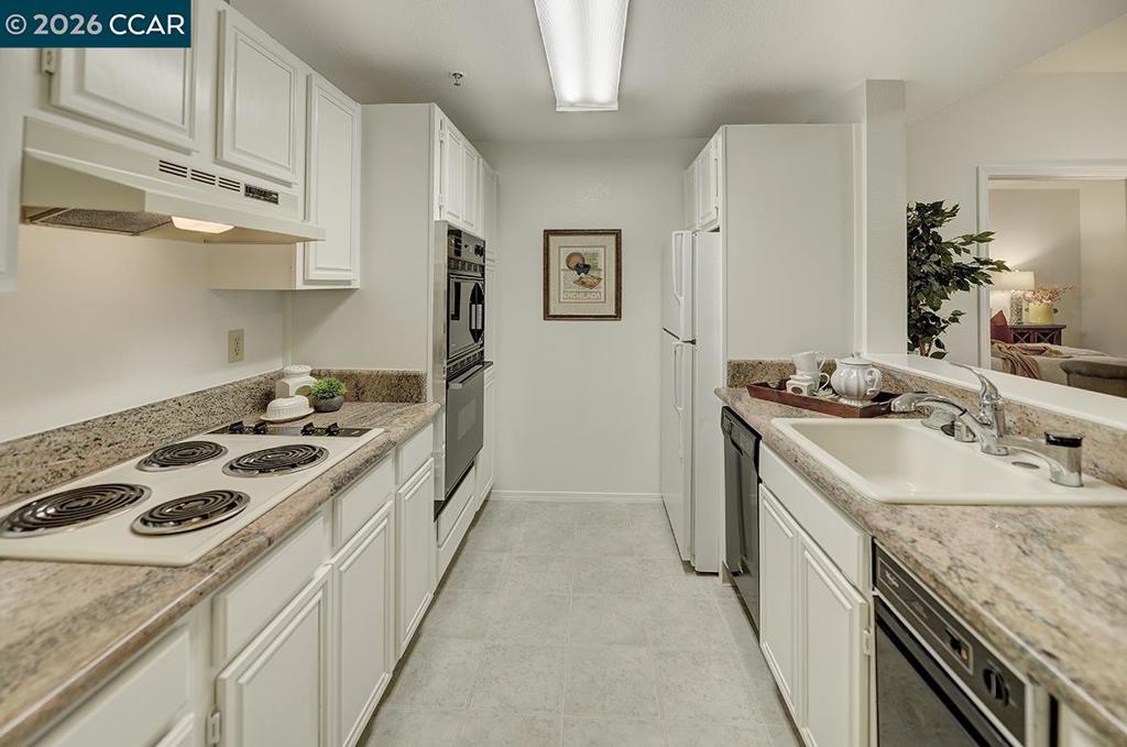 1840 Tice Creek Dr 2110, Walnut Creek, CA 94595 — photo 1