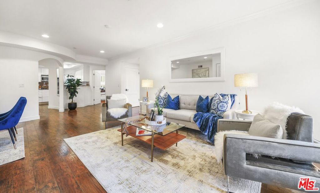 1135 Rexford Drive 302, Los Angeles, CA 90035 — photo 1