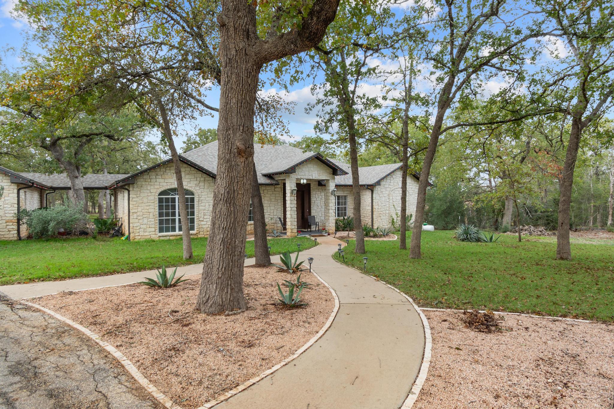 346 The Oaks, Elgin, TX 78621 — photo 1
