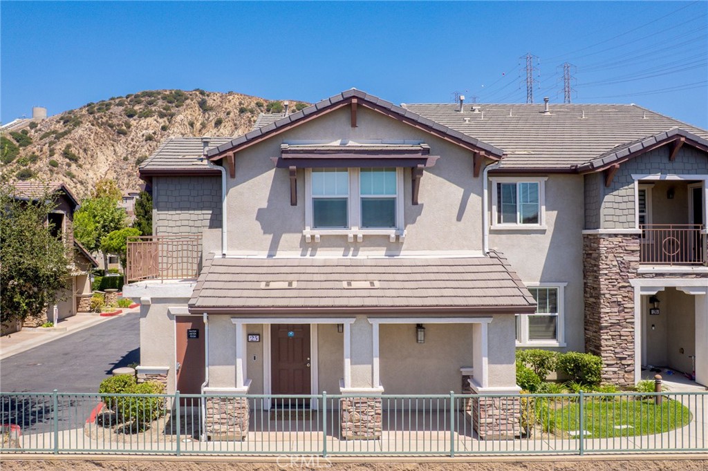 16739 Nicklaus Drive 25, Sylmar, CA 91342 — photo 1