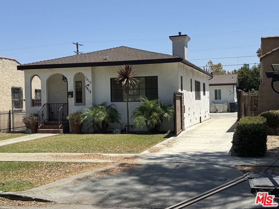 7810 La Salle Avenue, Los Angeles, CA 90047 — photo 1