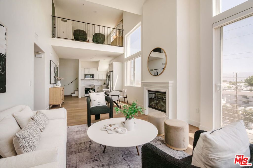 11011 Huston Street PH3, North Hollywood, CA 91601 — photo 1