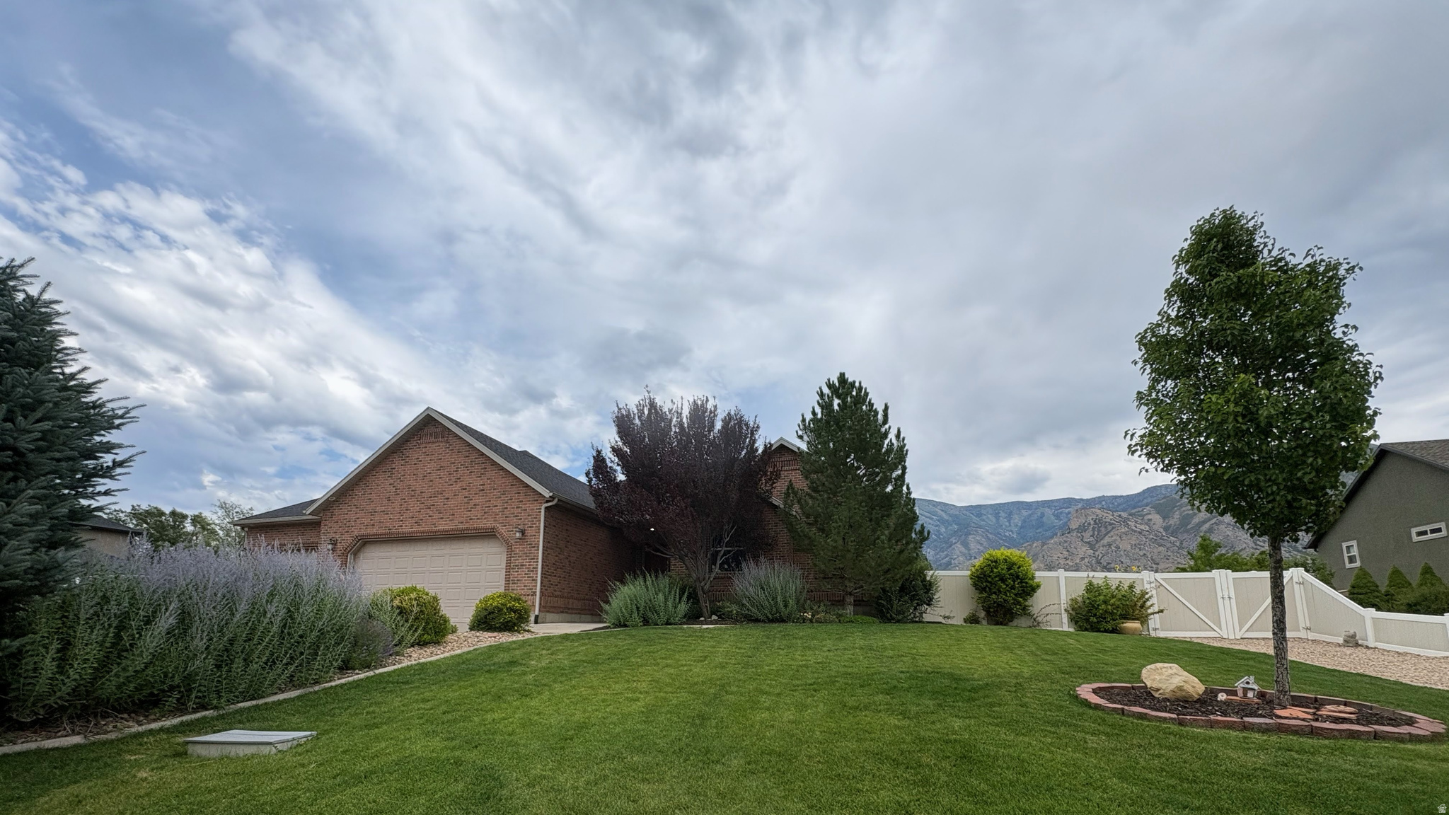 1355 S OLD HIGHWAY 91