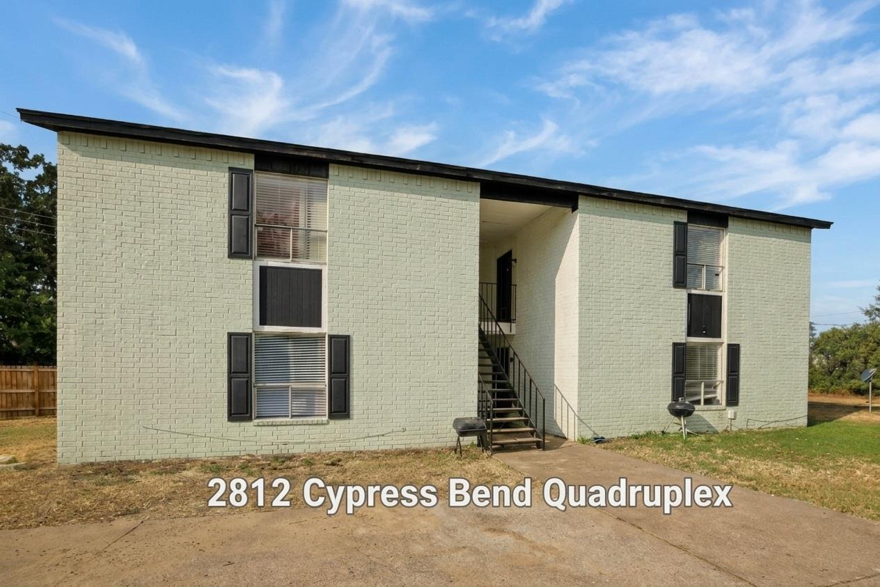 2812 Cypress Bend