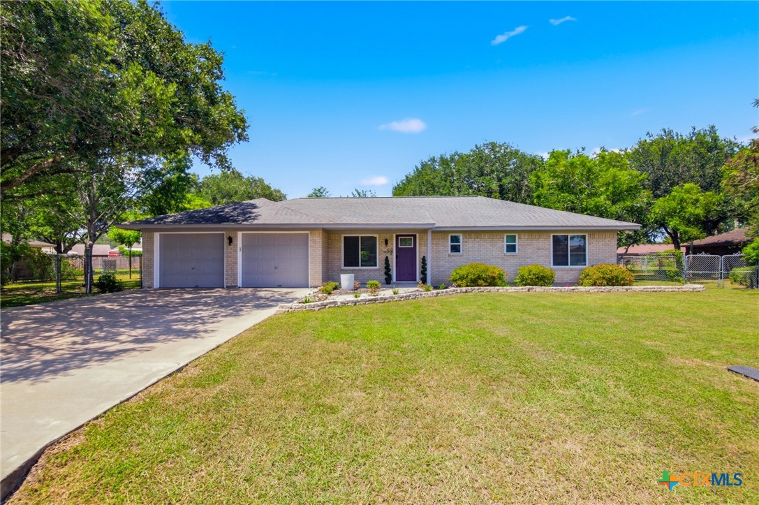 108 Owl Road, Victoria, TX 77905 — photo 1