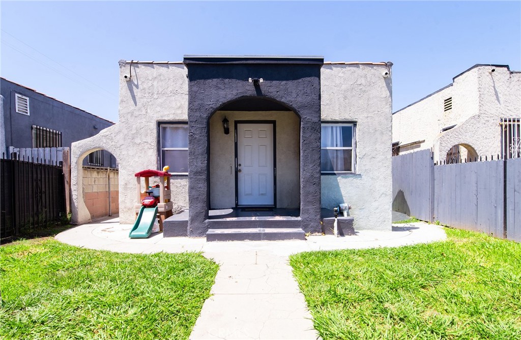 1455 W 60th Street, Los Angeles, CA 90047 — photo 1