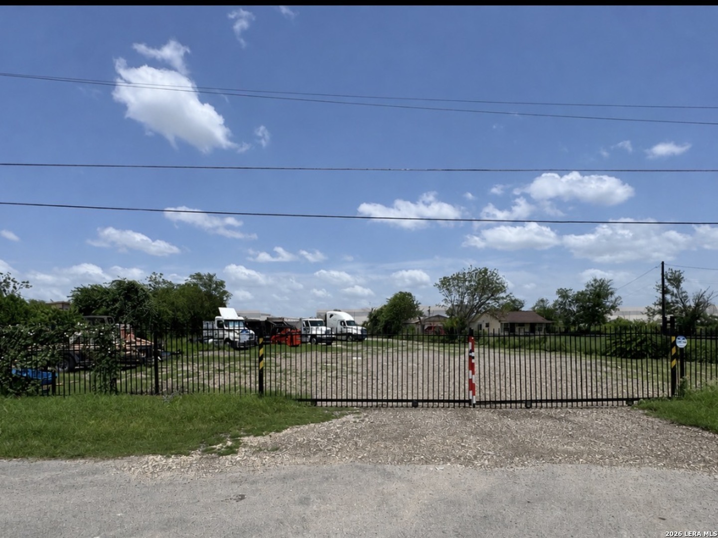 230 Garner, San Antonio, TX 78237 — photo 1