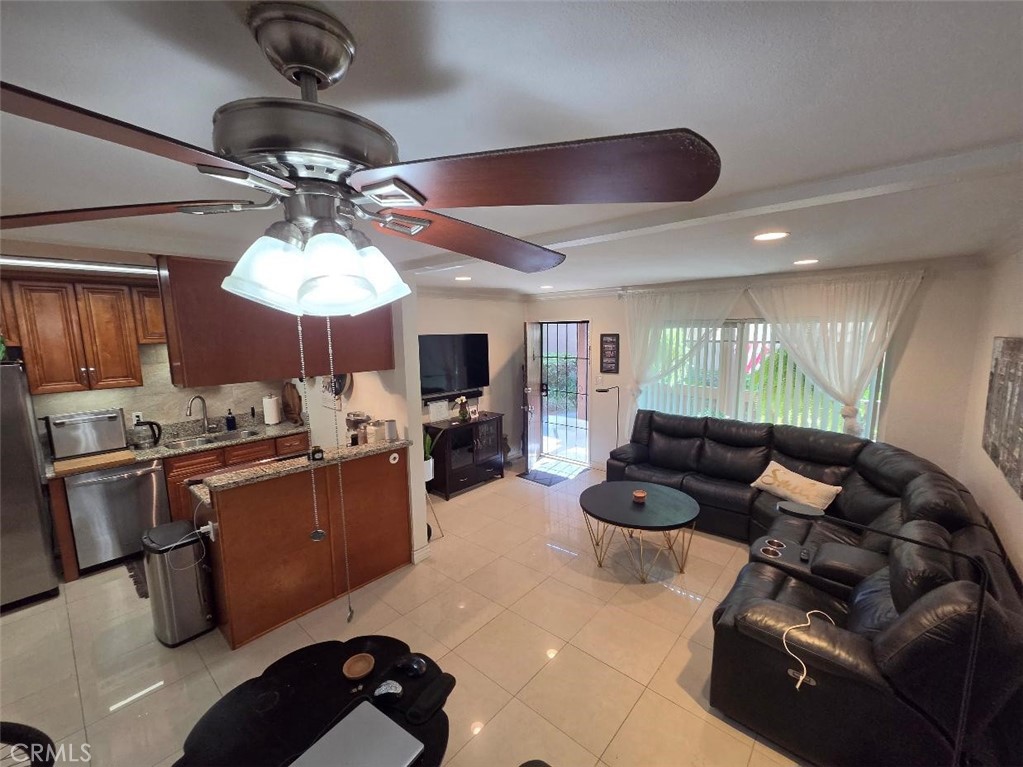 1010 W Macarthur Boulevard 77, Santa Ana, CA 92707 — photo 1
