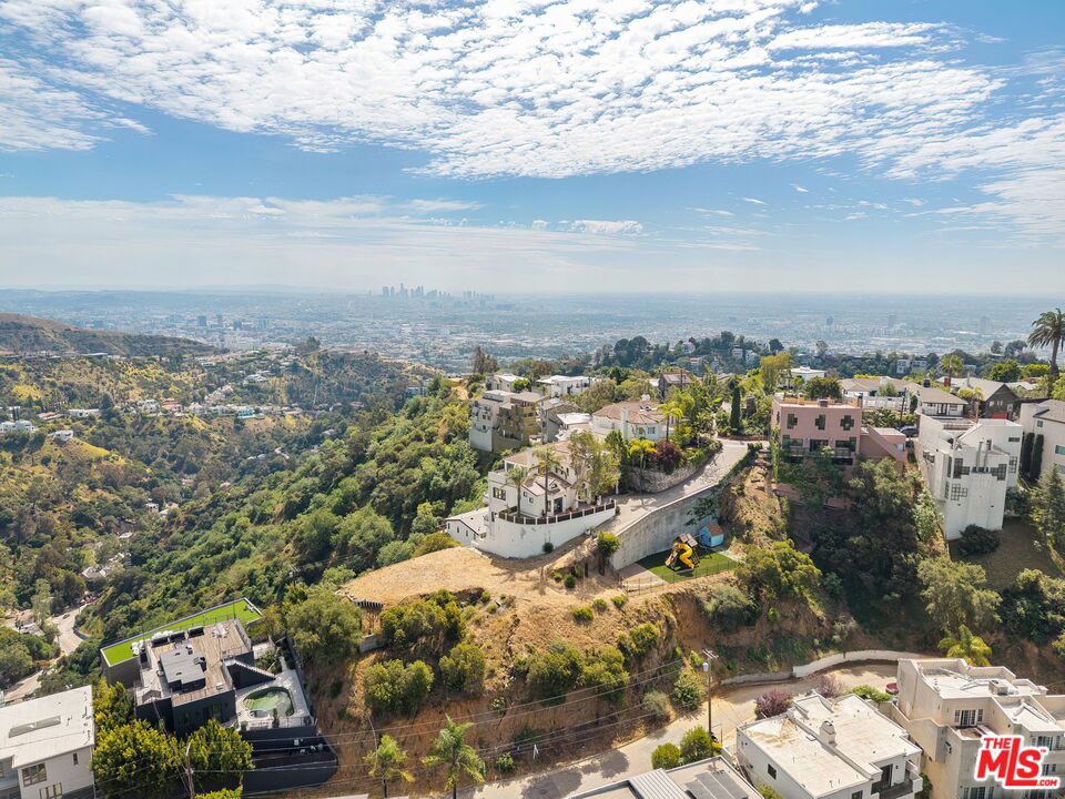 2131 Kew Drive, Los Angeles, CA 90046 — photo 1