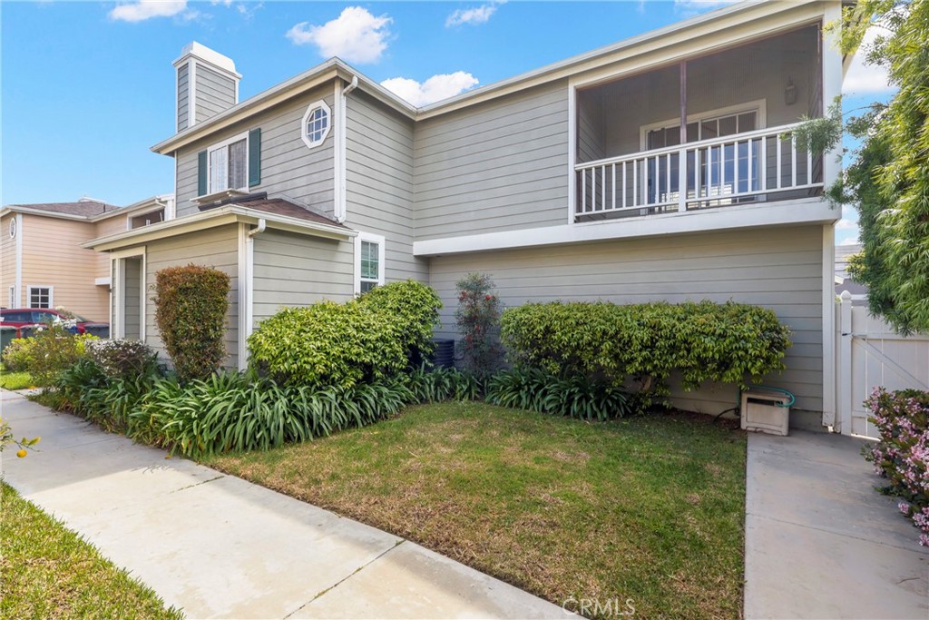 3327 California Avenue, Signal Hill, CA 90755 — photo 1