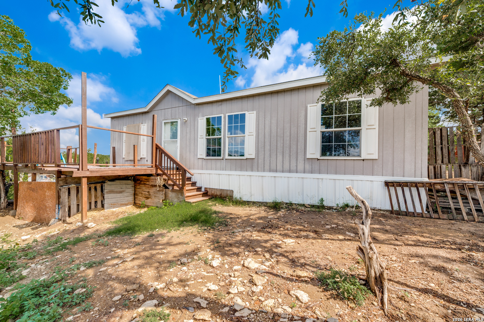324 29th St E, Lakehills, TX 78063 — photo 1