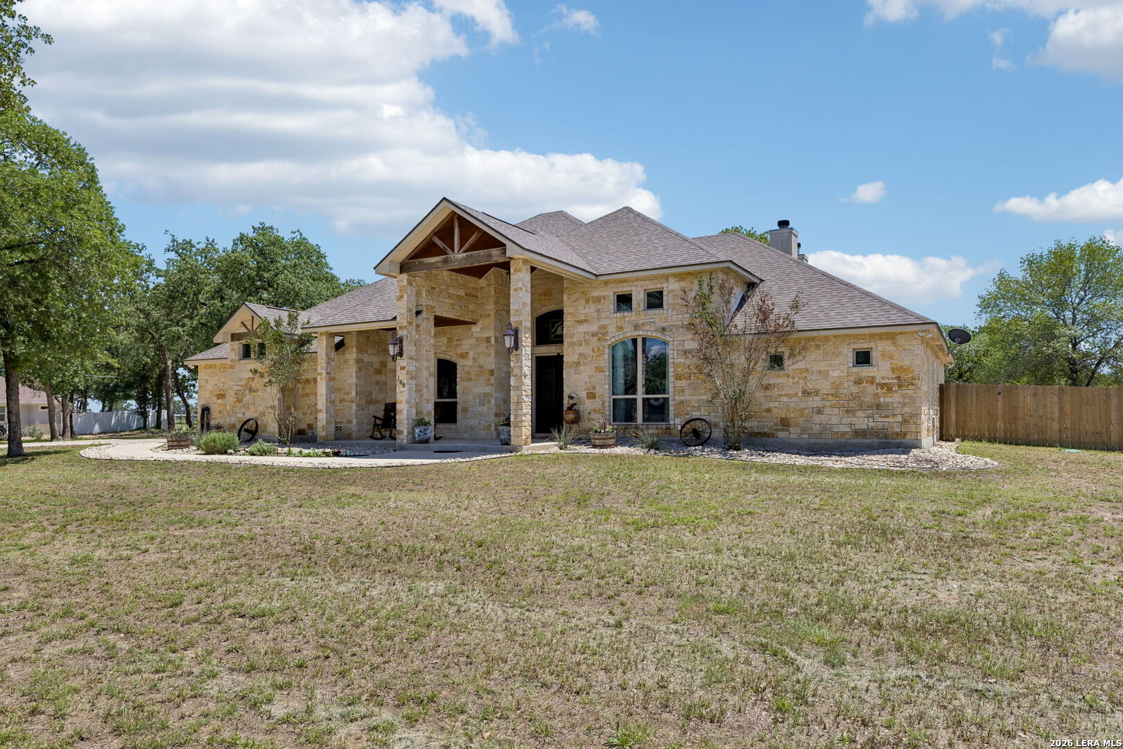 148 Woodlands, La Vernia, TX 78121 — photo 1