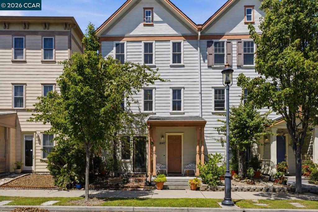 2147 Tsushima St, Hercules, CA 94547 — photo 1