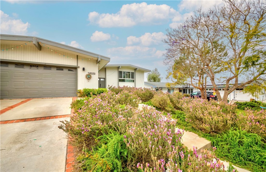 28551 Blythewood Drive, Rancho Palos Verdes, CA 90275 — photo 1
