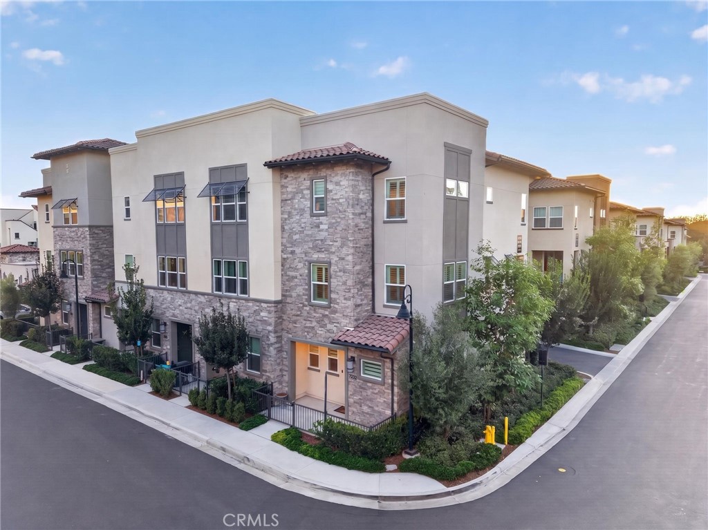 169 Hideaway loop, Mission Viejo, CA 92692 — photo 1