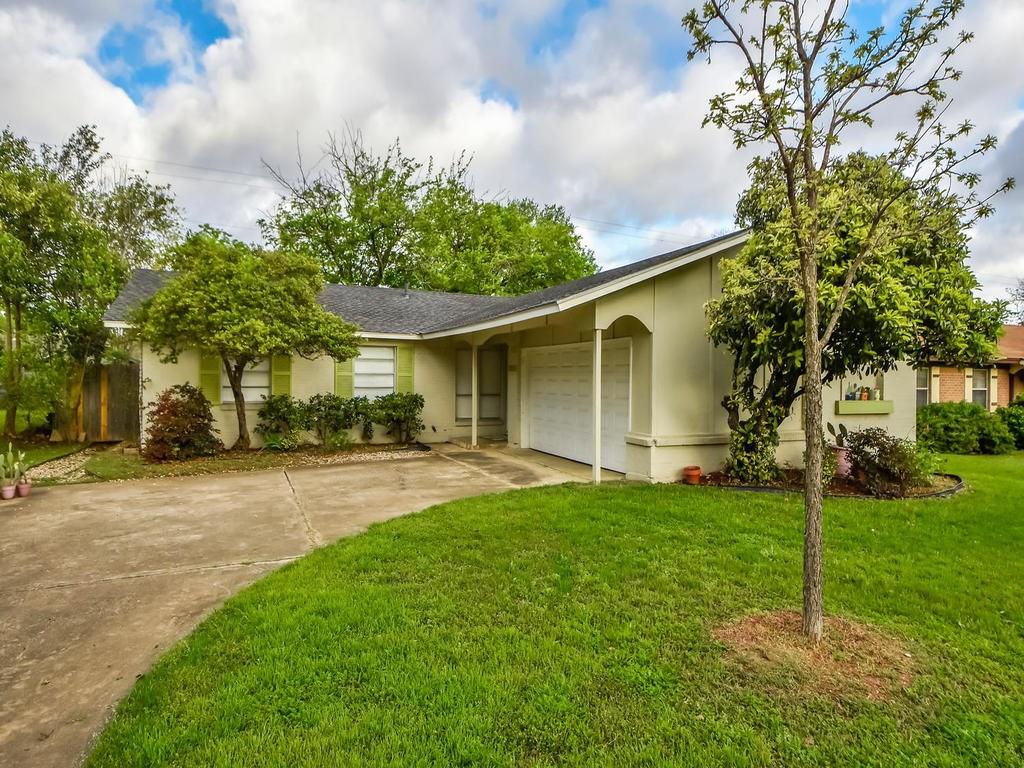 8208 Stillwood, Austin, TX 78757 — photo 1